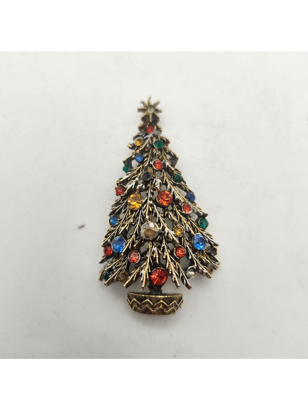 Vintage Signed ART Arthur Pepper Christmas Tree Brooch Rhinestone Pin Gold Tone